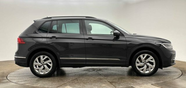Volkswagen Tiguan Active Tsi #2