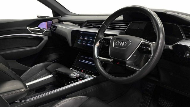 Audi E-tron 2020 55 S Line Sportback Quattro Red #4
