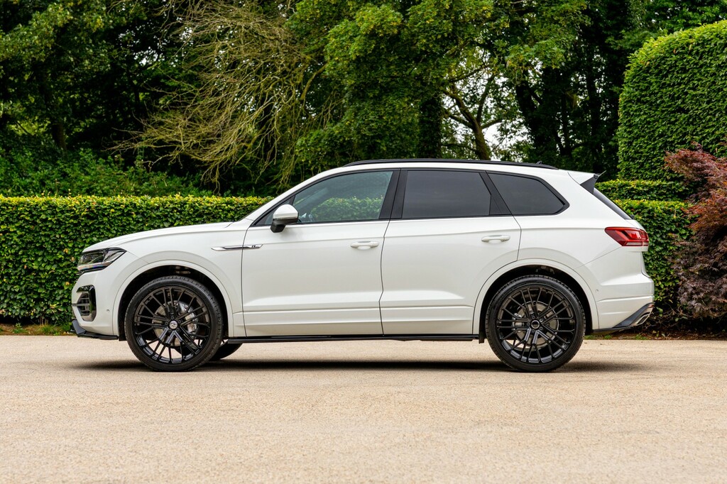 Volkswagen Touareg Suv 3.0 Tdi V6 R-line Tech 2019 White #3