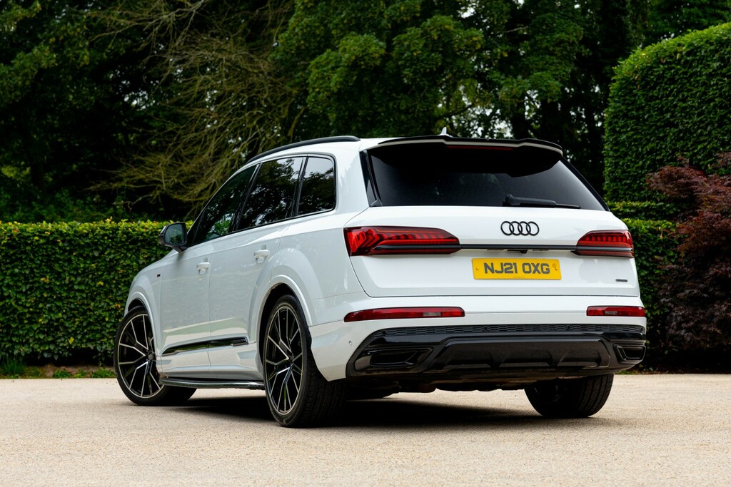 Audi Q7 Suv 3.0 Tdi V6 50 Black Edition 2021 NJ21OXG White #3