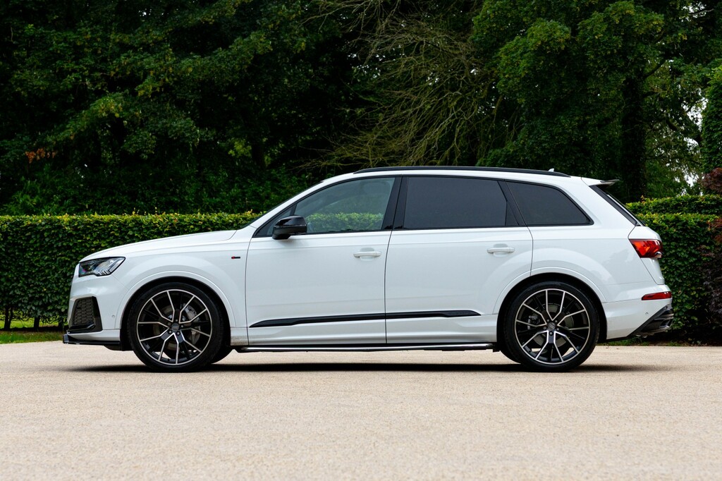 Audi Q7 Suv 3.0 Tdi V6 50 Black Edition 2021 NJ21OXG White #4