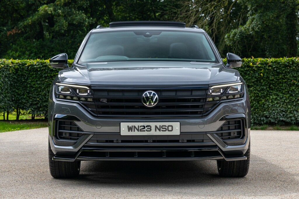 Volkswagen Touareg Suv 3.0 Tdi V6 Black Edition 2023 Grey #6