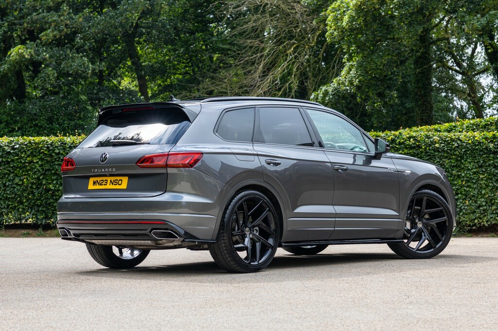 Volkswagen Touareg Suv 3.0 Tdi V6 Black Edition 2023 Grey #5