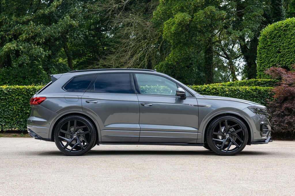 Volkswagen Touareg Suv 3.0 Tdi V6 Black Edition 2023 Grey #3