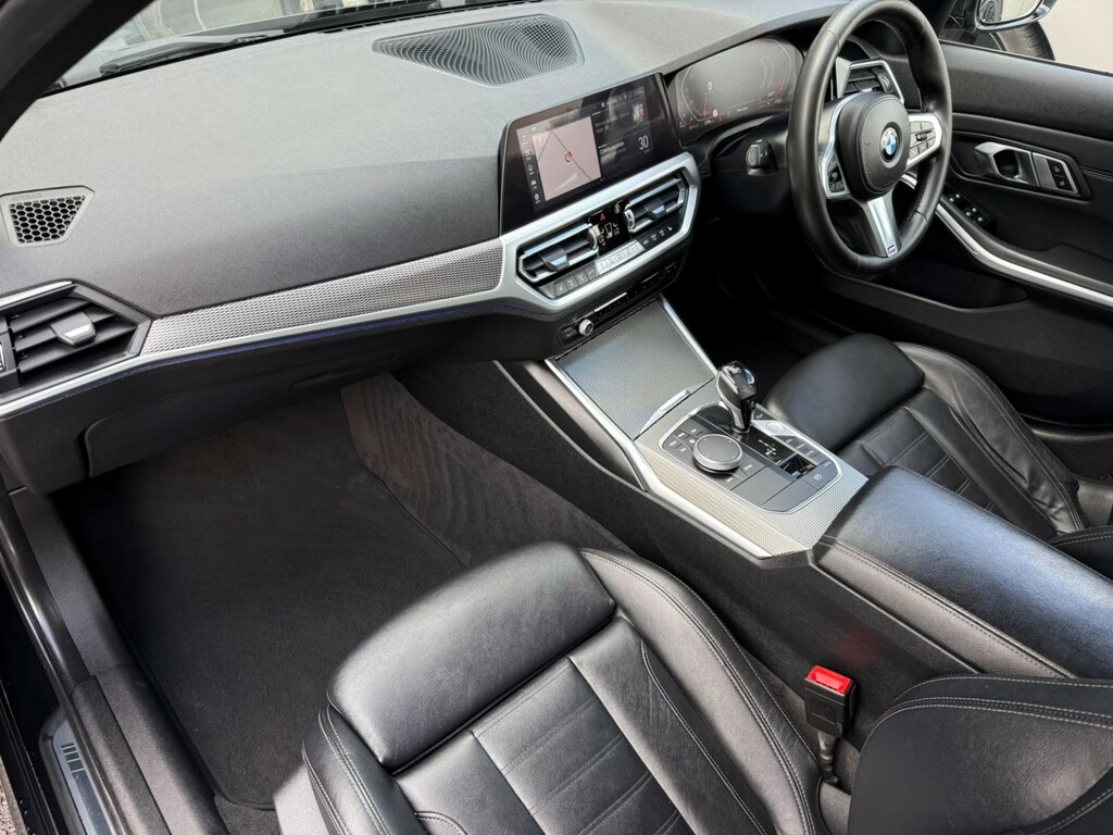 BMW 3 Series Saloon 2.0 318D M Sport Saloon 2019 YB19ZDS Black #5