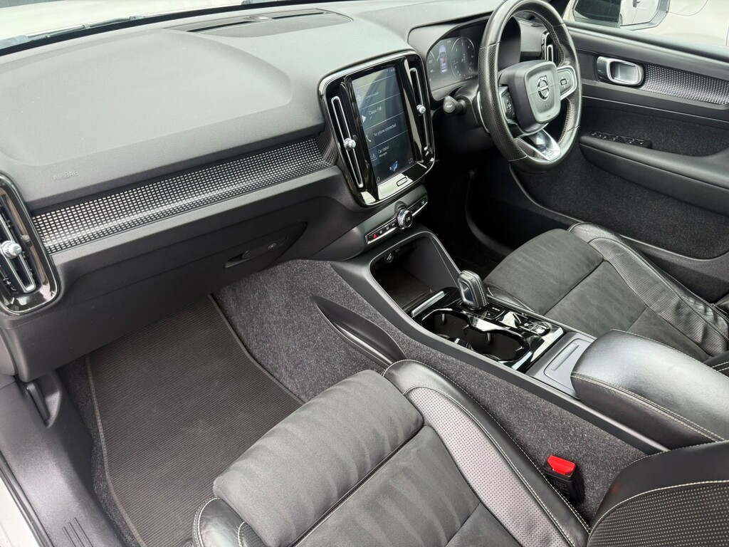 Volvo XC40 Suv 2.0 R-design D3 2019 FG69WZO White #5