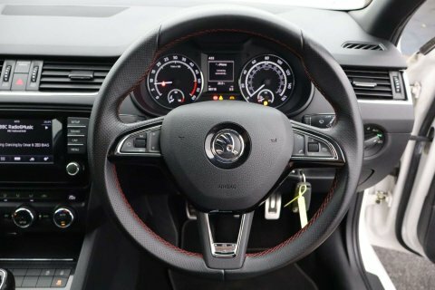 Skoda Octavia 1.6 Tdi Cr Elegance Dsg 5-Door Estate Grey #31