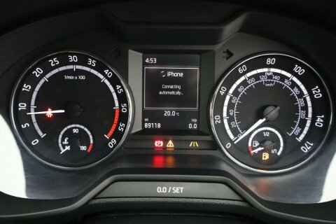 Skoda Octavia 1.6 Tdi Cr Elegance Dsg 5-Door Estate Grey #35