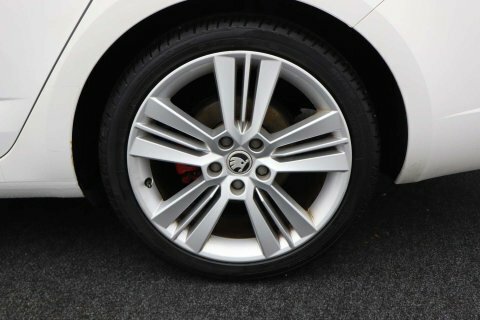 Skoda Octavia 1.6 Tdi Cr Elegance Dsg 5-Door Estate Grey #55