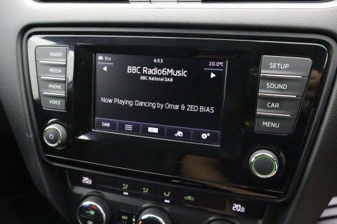 Skoda Octavia 1.6 Tdi Cr Elegance Dsg 5-Door Estate Grey #40