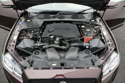 Jaguar XJR Hatchback Red #70