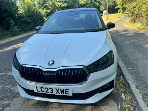 Skoda Fabia 1.0 Fabia Colour White #2