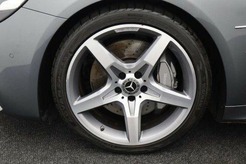Mercedes-Benz SL Class Sl 63 Mct Black #71