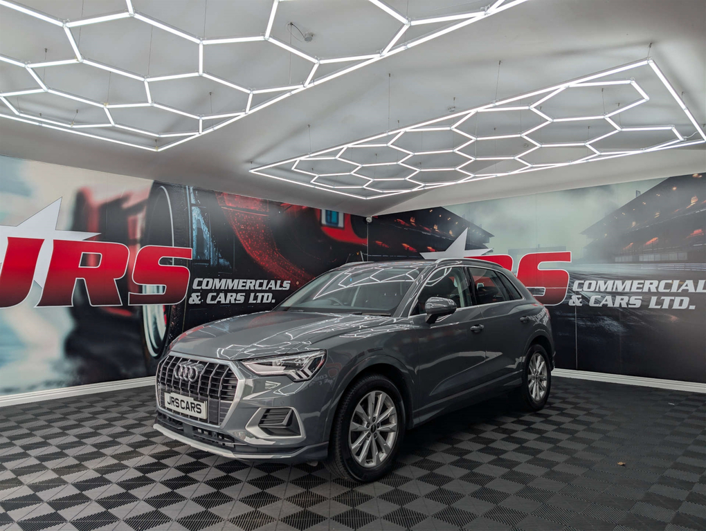 Audi Q3 Sport 35 Tdi  #2