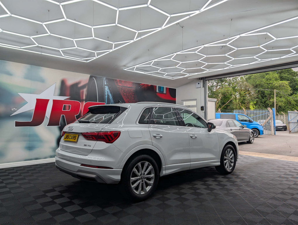 Audi Q3 Sport 35 Tdi YG69UOP White #6