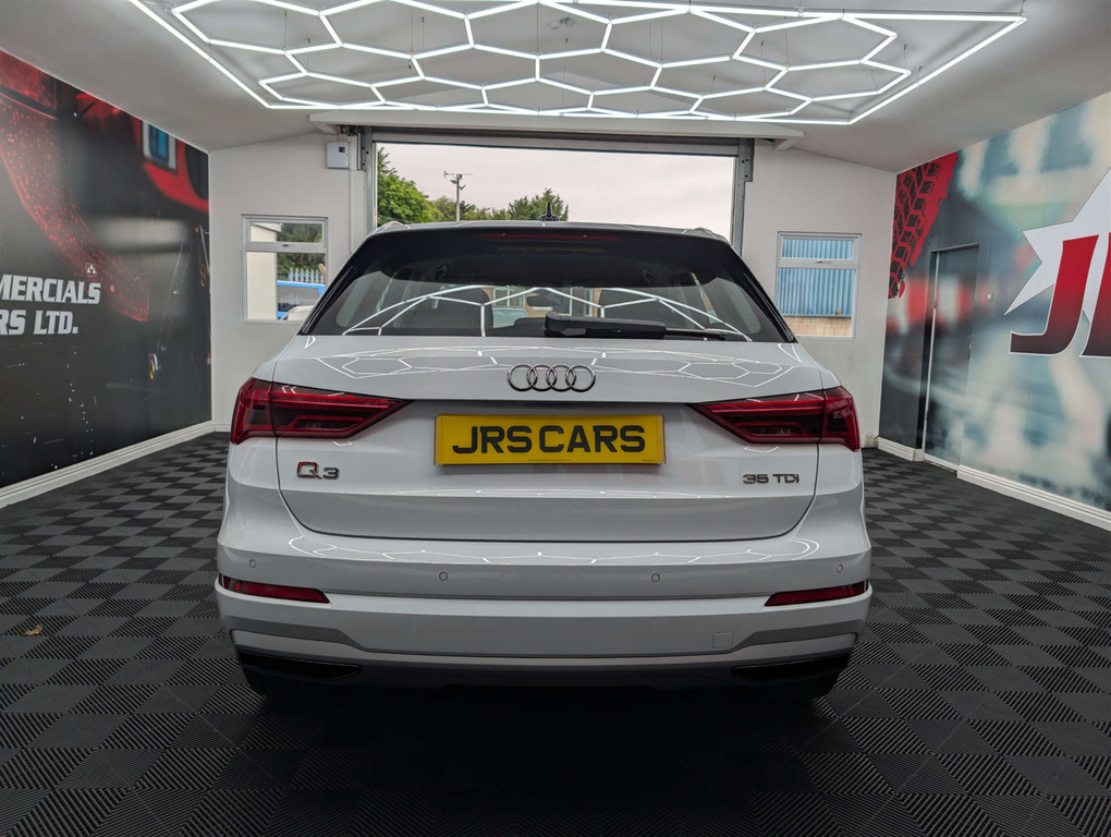 Audi Q3 Sport 35 Tdi YG69UOP White #5