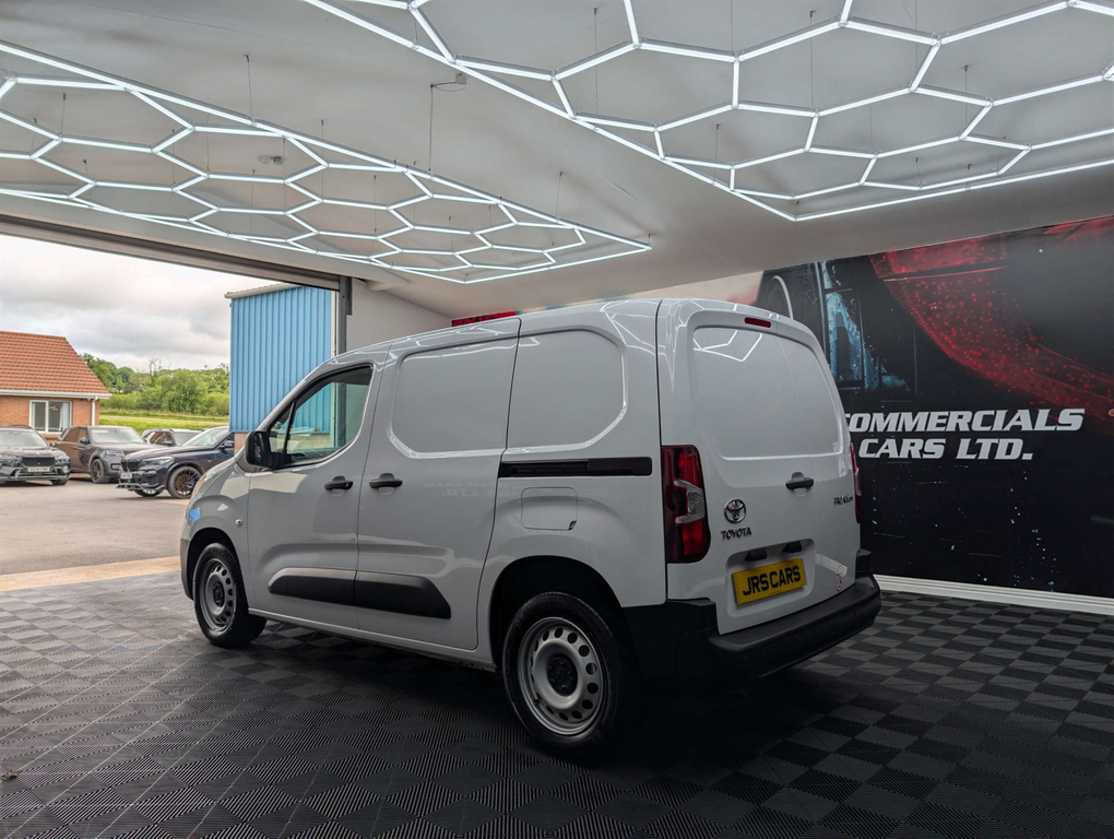 Toyota Proace City City Active #4
