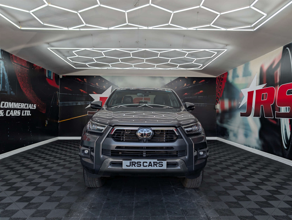 Toyota HILUX Hi-luxury Invincible X D-4d 4Wd Double Cab 4W SL23EHP #2