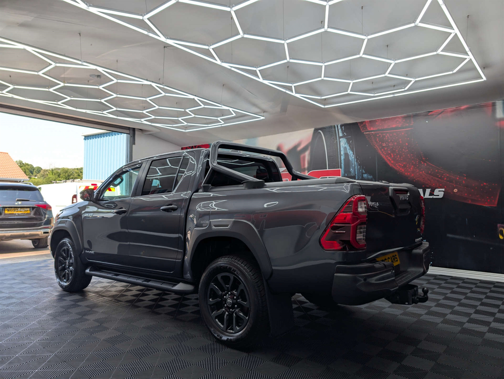 Toyota HILUX Hi-luxury Invincible X D-4d 4Wd Double Cab 4W SL23EHP #4