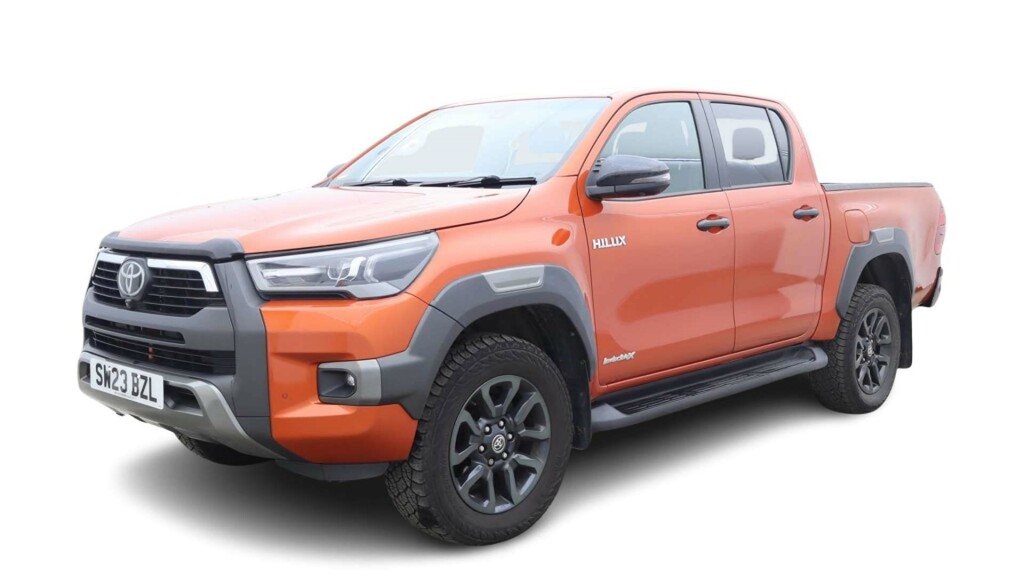 Toyota HILUX Hi-luxury Invincible X D-4d 4Wd Double Cab 4W #2