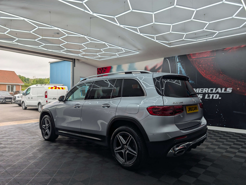 Mercedes-Benz GLB Class 200 Amg Line Executive Mhev #4