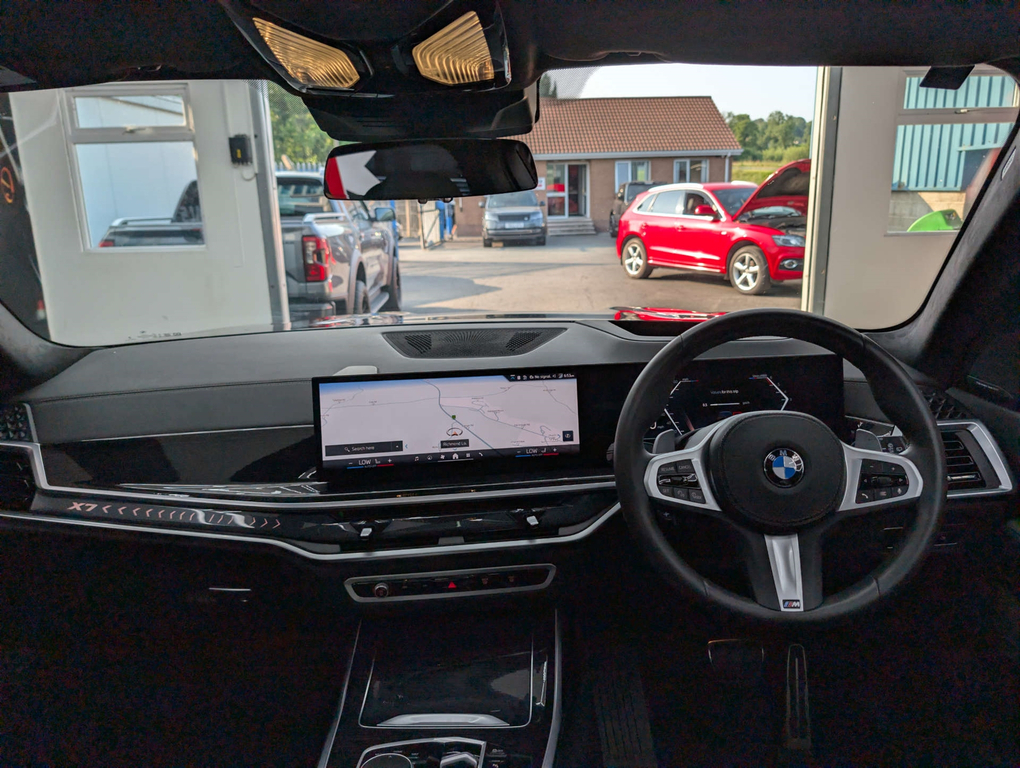 BMW X7 Xdrive M60i Step Ultimate Pack Black #30
