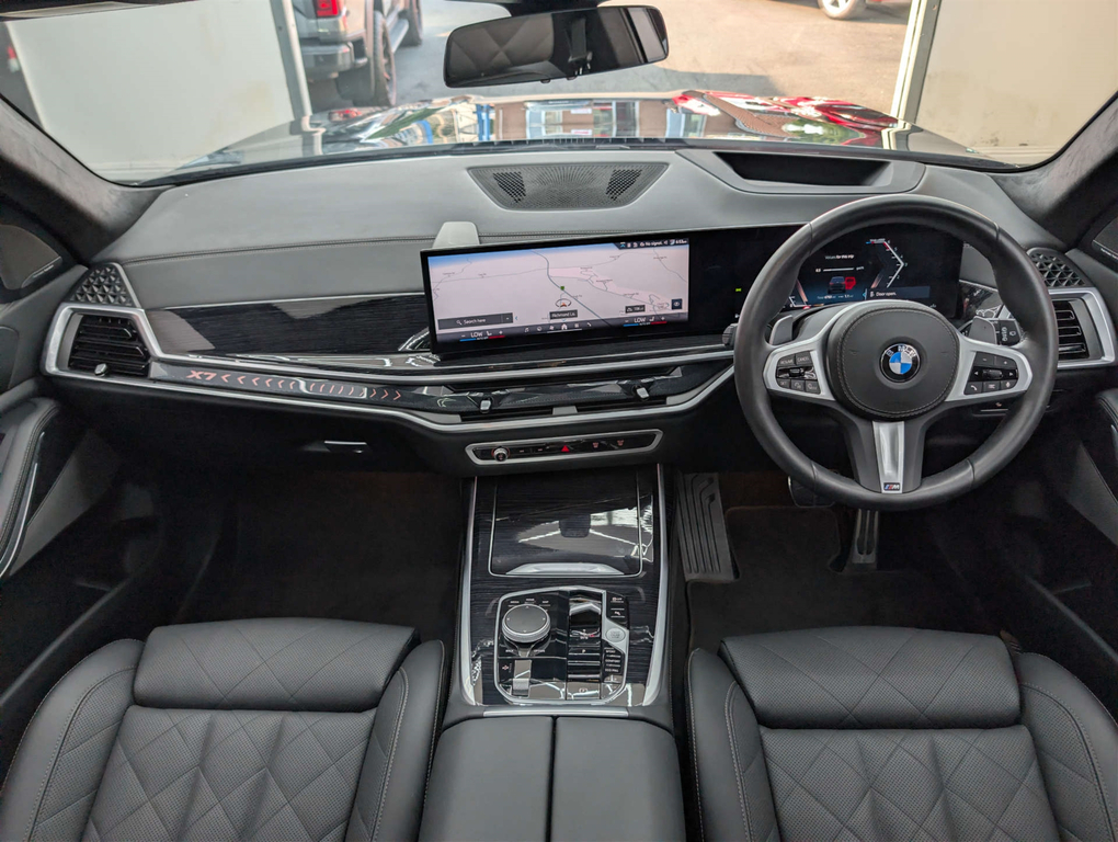 BMW X7 Xdrive M60i Step Ultimate Pack Black #29