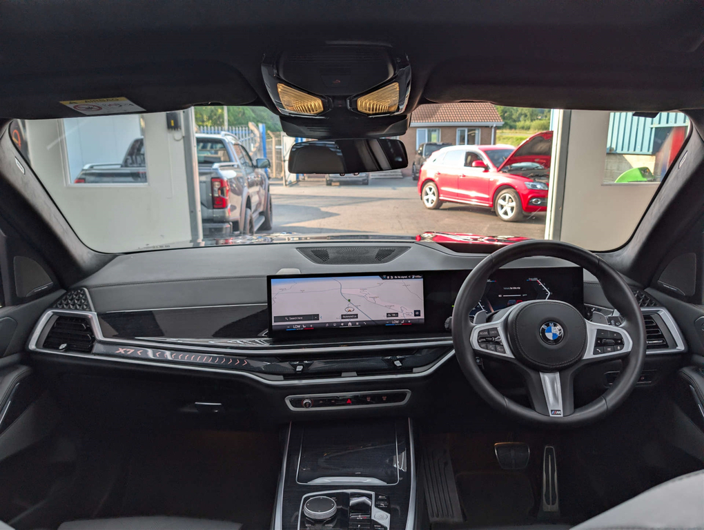 BMW X7 Xdrive M60i Step Ultimate Pack Black #28