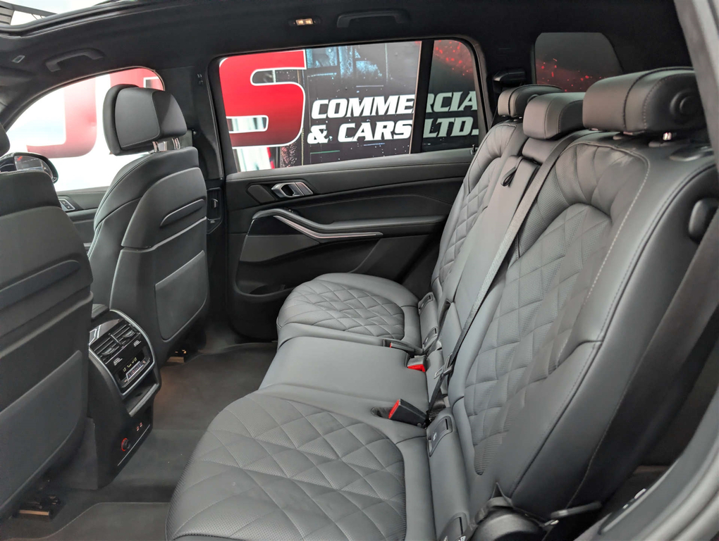 BMW X7 Xdrive M60i Step Ultimate Pack Black #24