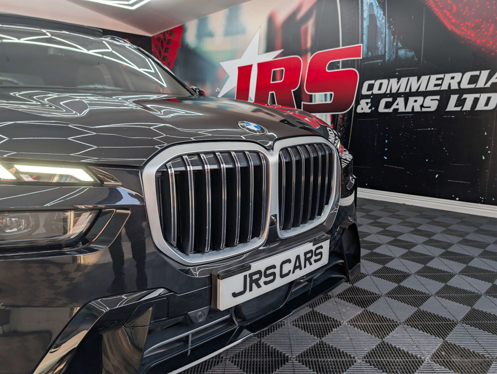 BMW X7 Xdrive M60i Step Ultimate Pack Black #11