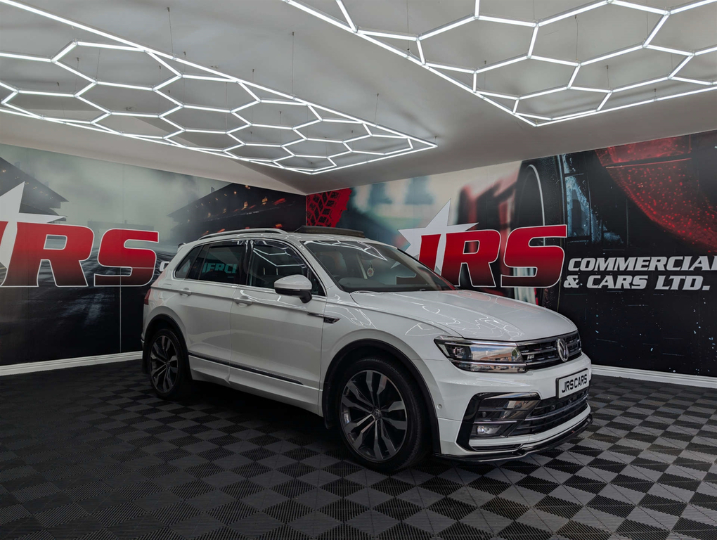 Volkswagen Tiguan R-line Tech Tdi 4Motion 4Wd Red