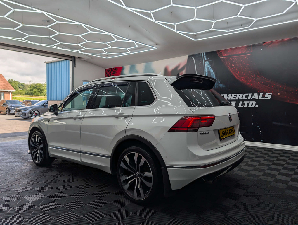 Volkswagen Tiguan R-line Tech Tdi 4Motion 4Wd Red #4