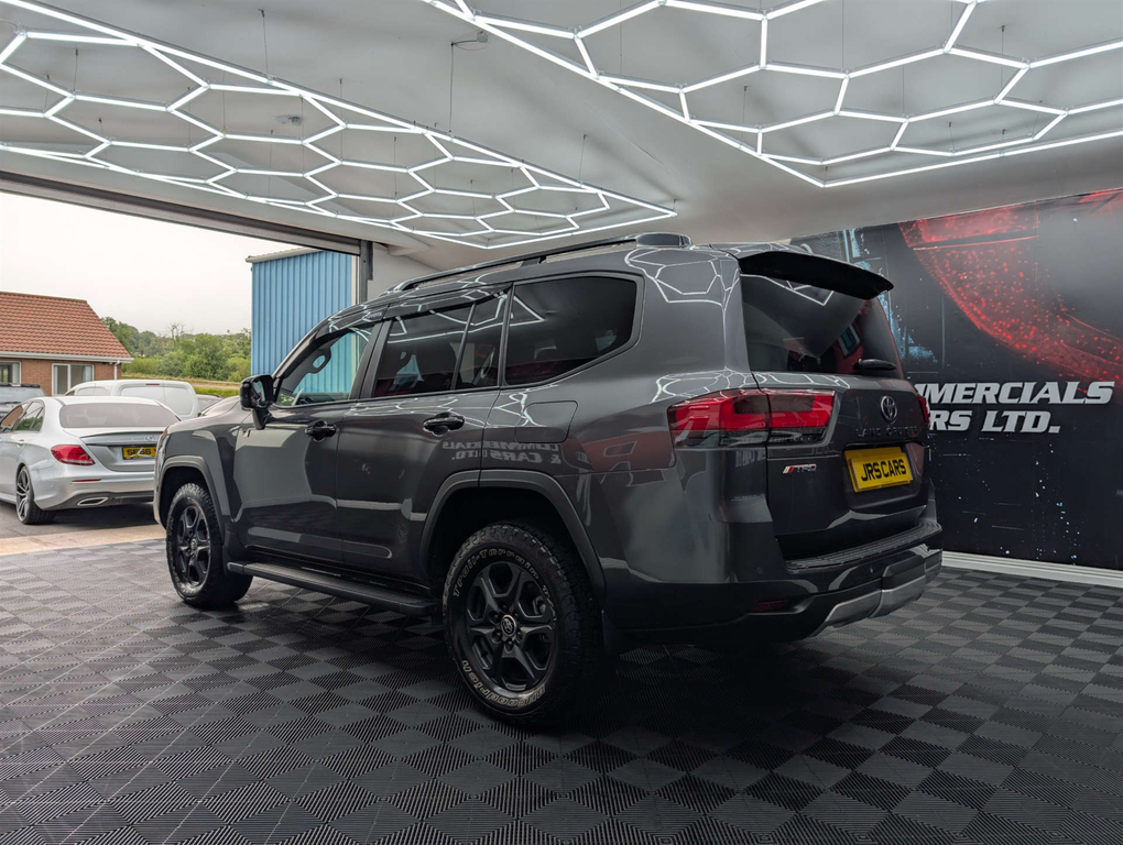 Toyota Land Cruiser Gr Sport  #3
