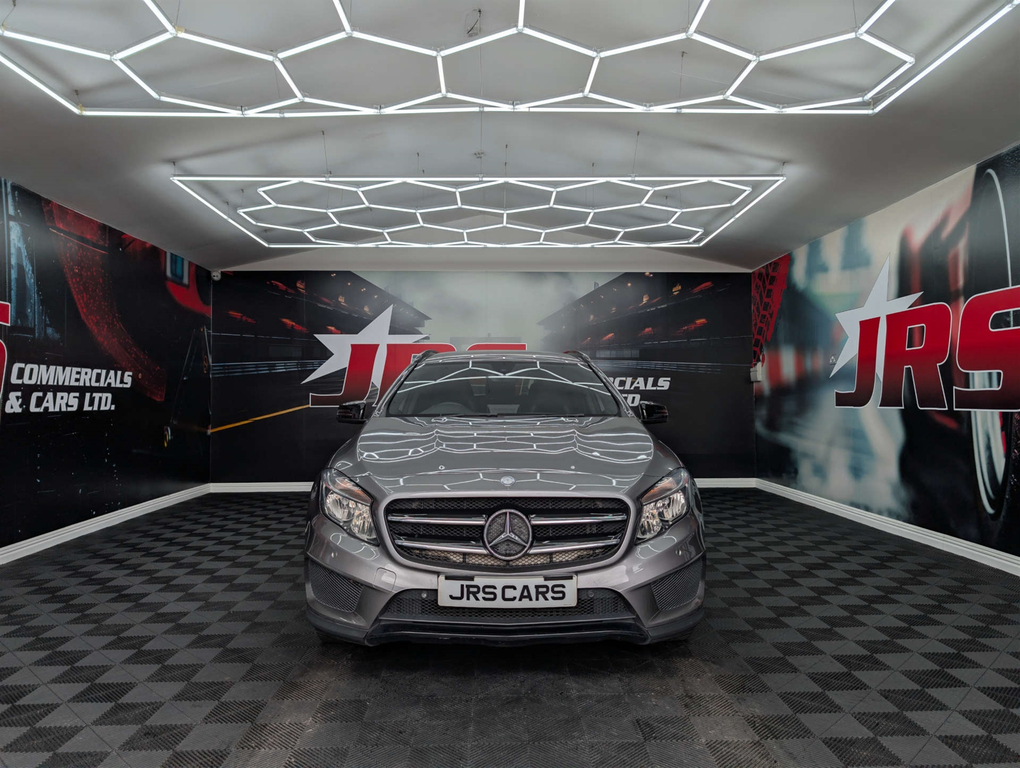 Mercedes-Benz GLA Class D 4Matic Amg Line Executive 4Wd Grey #2