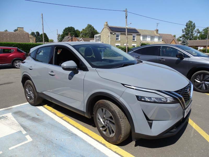 Nissan Qashqai 1.3 Dig-t Mh Acenta Premium - 2024 24 Grey