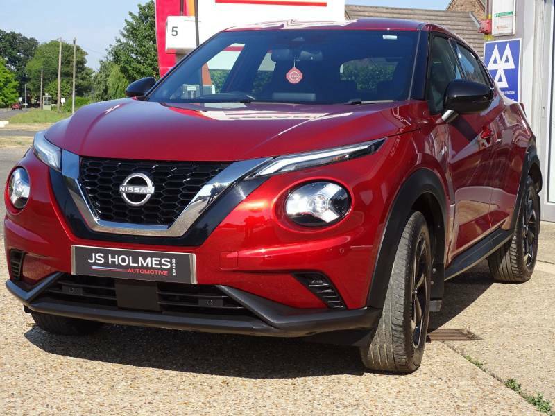Nissan Juke 1.0 Dig-t 114 N-connecta - 2022 72 AK72MVA Red #2
