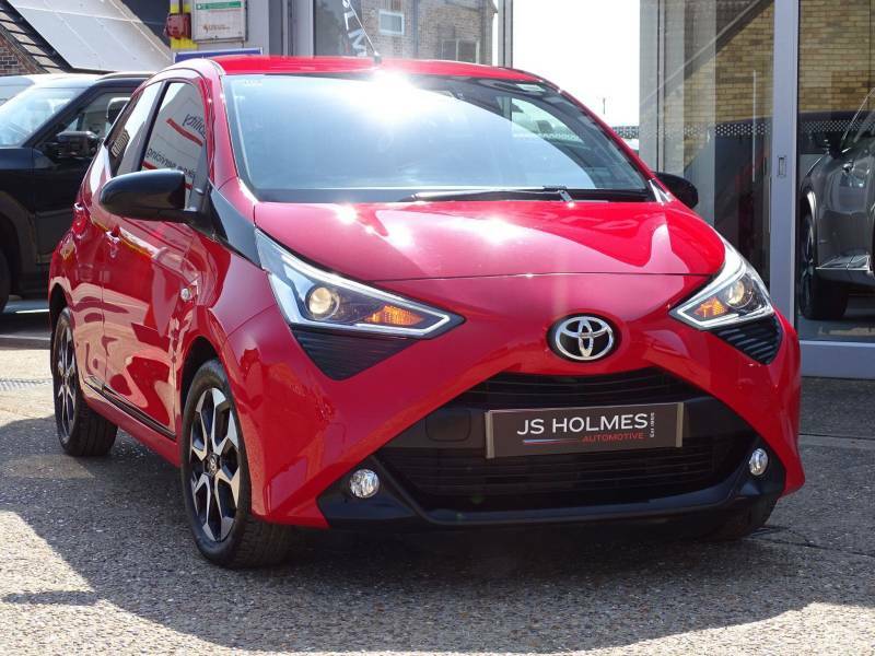 Toyota Aygo 1.0 Vvt-i X-trend Tss X-shift Red #6
