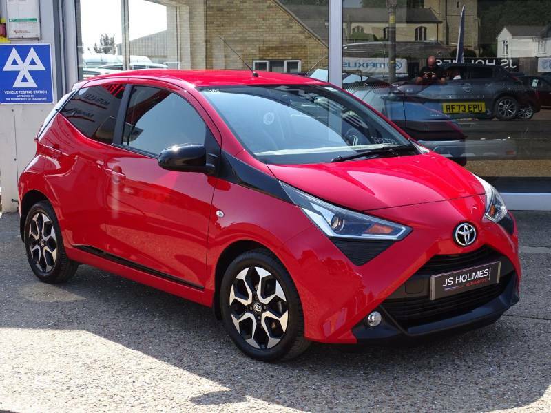 Toyota Aygo 1.0 Vvt-i X-trend Tss X-shift Red #5