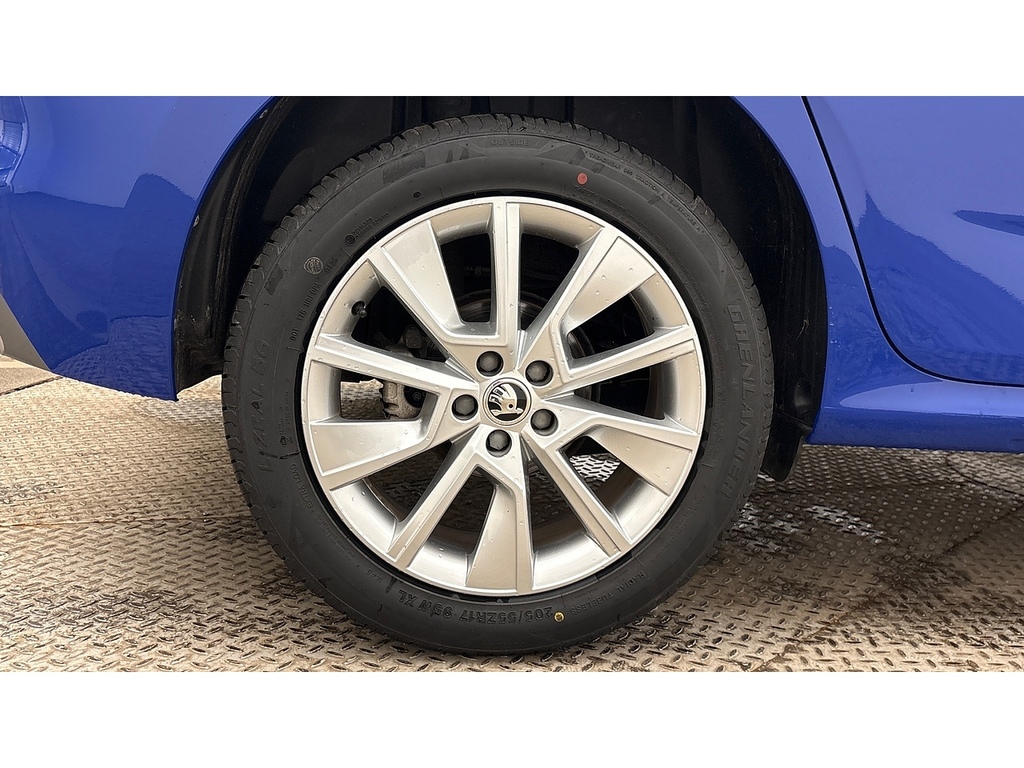 Skoda Kamiq 1.0 Tsi Se Suv Dsg Euro 6 Ss 110 Ps Blue #2