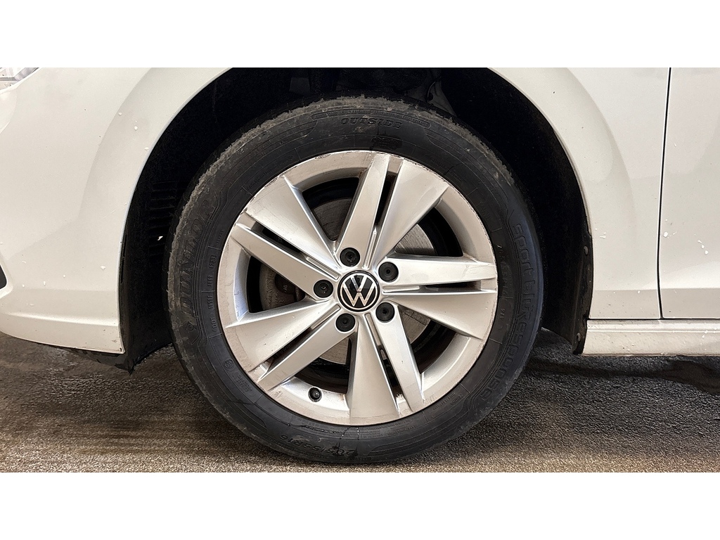 Volkswagen Golf 1.0 Tsi Life Hatchback Euro 6 S GF22YFV White #5