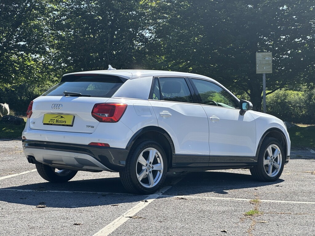 Audi Q2 Suv 1.4 Tfsi Sport Man, White Great RE67LFV White #3