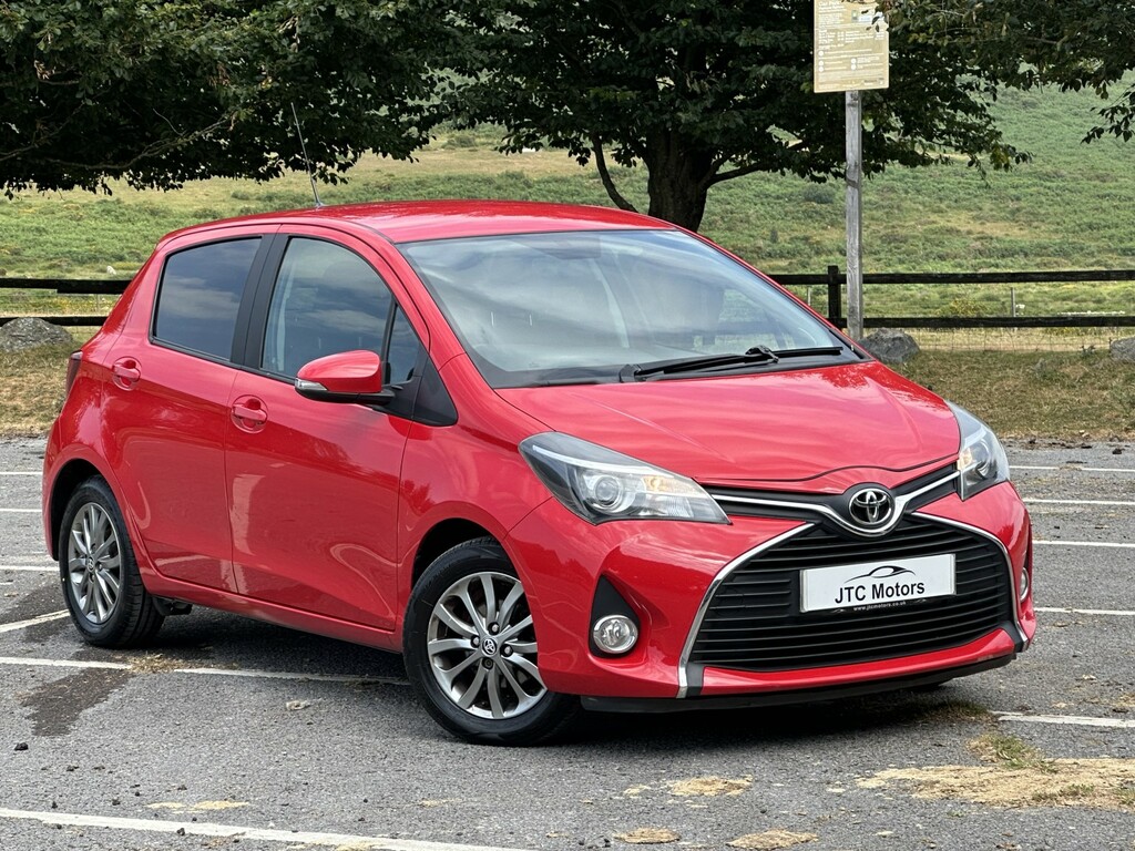 Toyota Yaris Hatchback 1.33 Vvt-i Icon Man, Red, WA17YJT Red #5