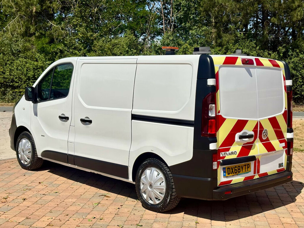 Vauxhall Vivaro Diesel #5