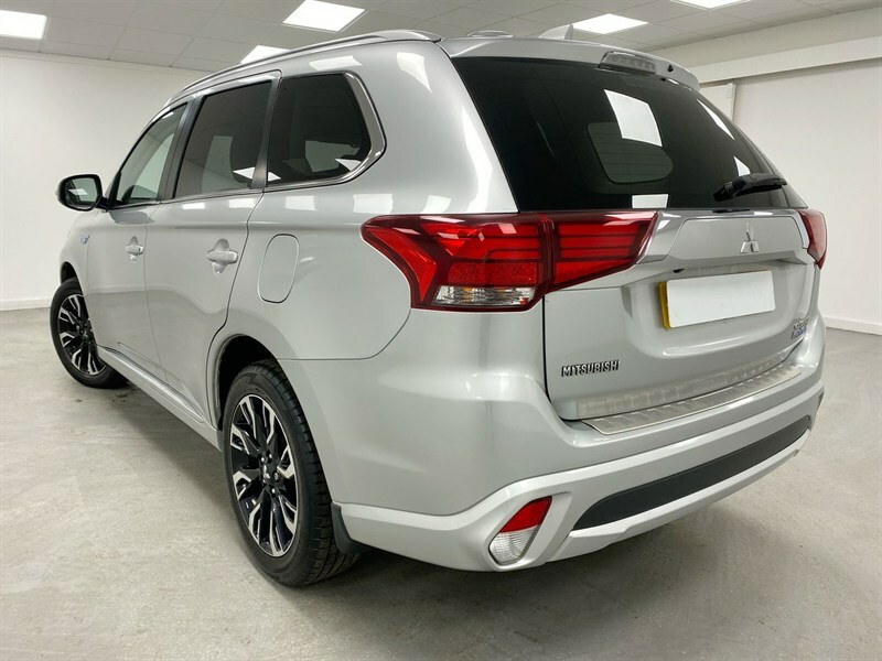 Mitsubishi Outlander 2.0 Phev 4H Silver #5