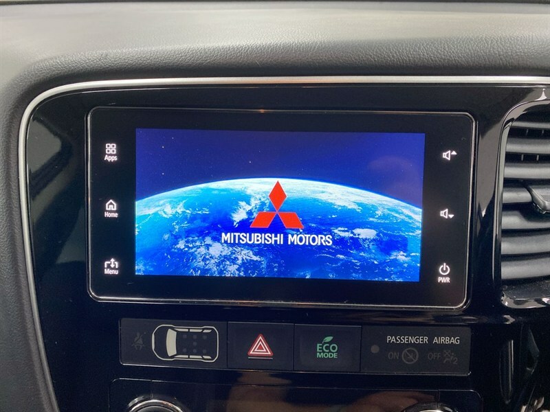 Mitsubishi Outlander 2.0H 12Kwh 4H Cvt 4Wd Euro 6 Ss Black #89