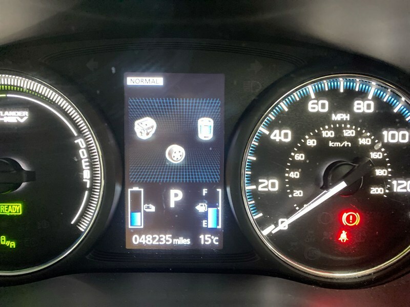 Mitsubishi Outlander 2.0H 12Kwh 4H Cvt 4Wd Euro 6 Ss Black #77
