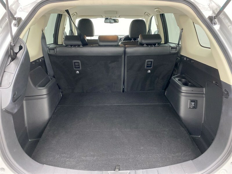 Mitsubishi Outlander 2.0H 12Kwh 4H Cvt 4Wd Euro 6 Ss Black #117