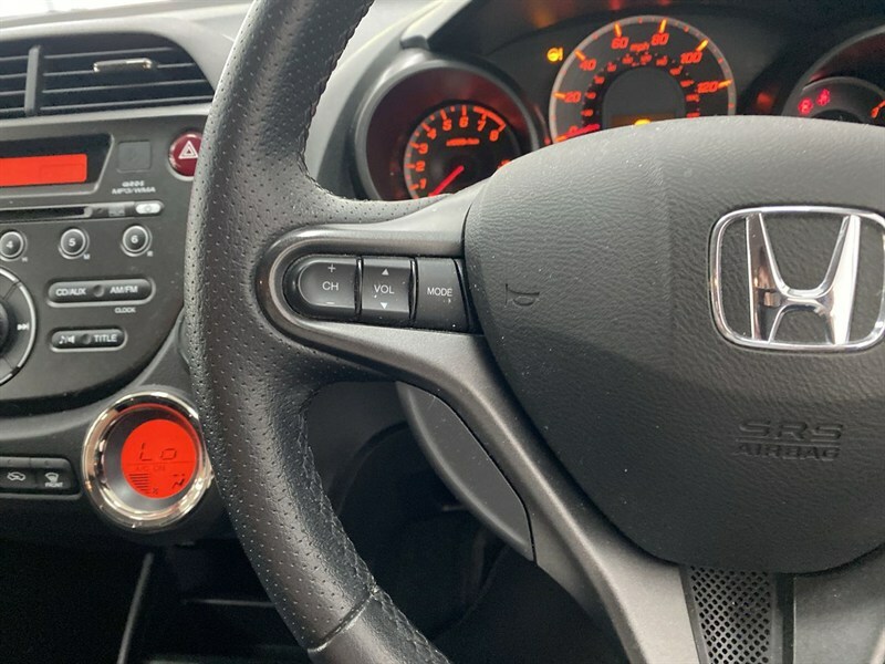 Honda Jazz 1.5 I-vtec Es Plus Hatchback Cvt Euro 5 Black #51