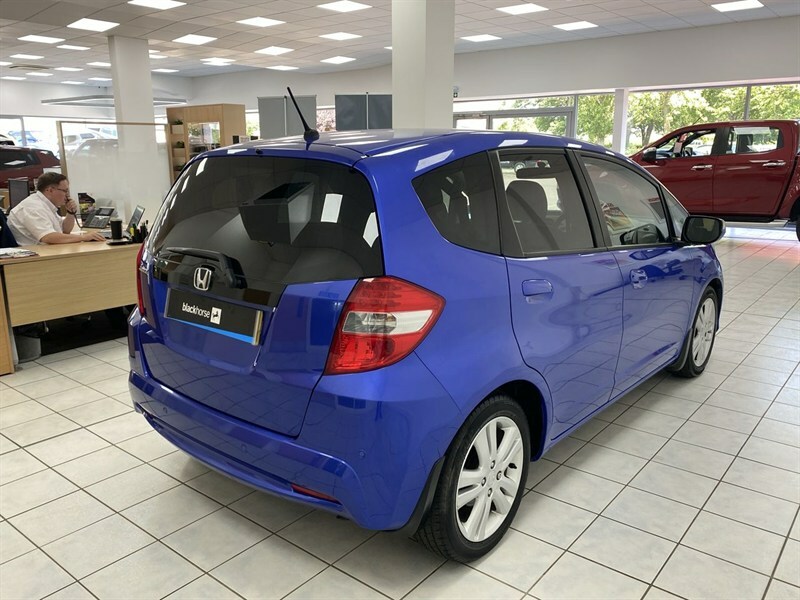 Honda Jazz 1.5 I-vtec Es Plus Hatchback Cvt Euro 5 Black #14