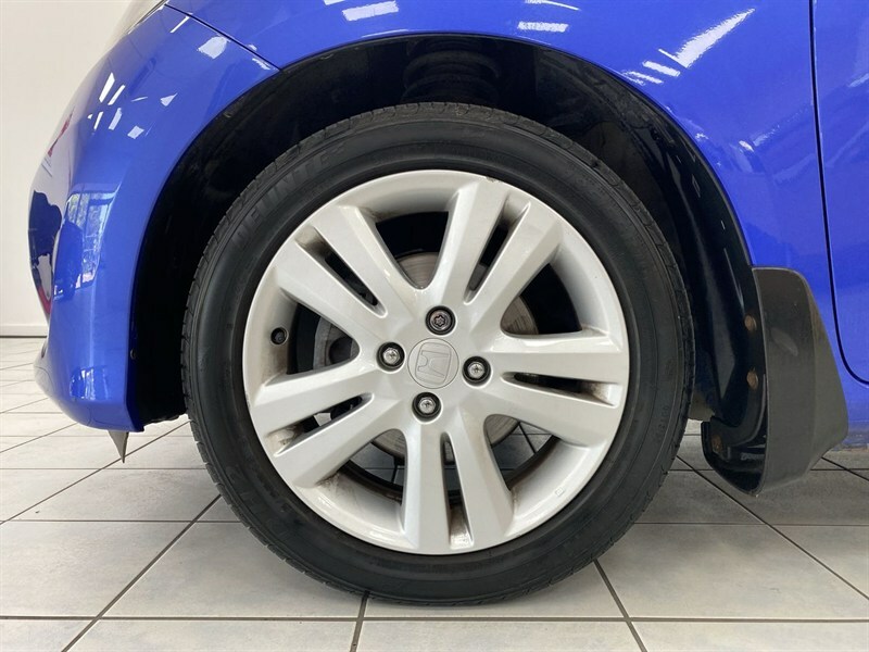 Honda Jazz 1.5 I-vtec Es Plus Hatchback Cvt Euro 5 Black #10